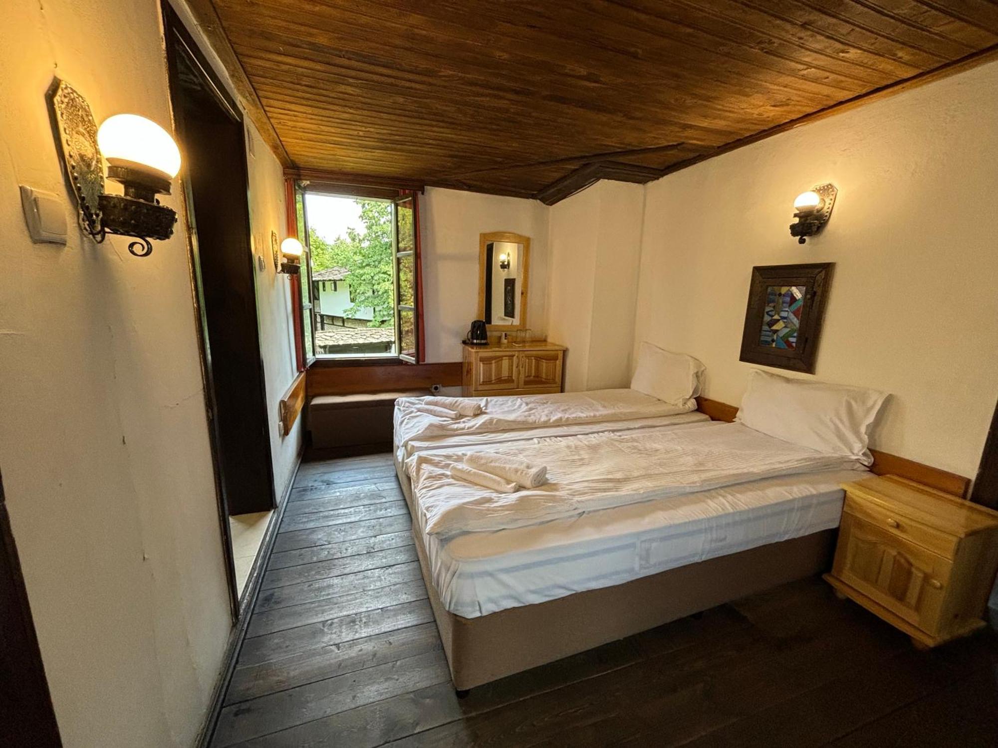 Guest House Maria Savekova 19 C. โบแจนซี ภายนอก รูปภาพ